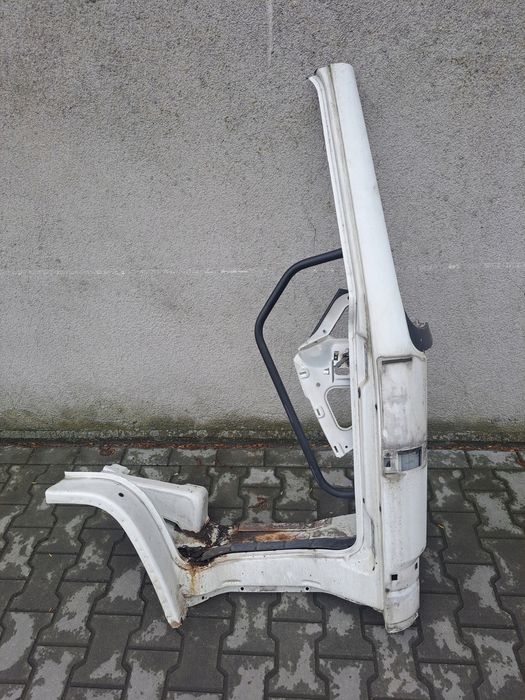 ćwiartka Bok słupek próg Prawy Kabiny Volvo FL 6 00-06