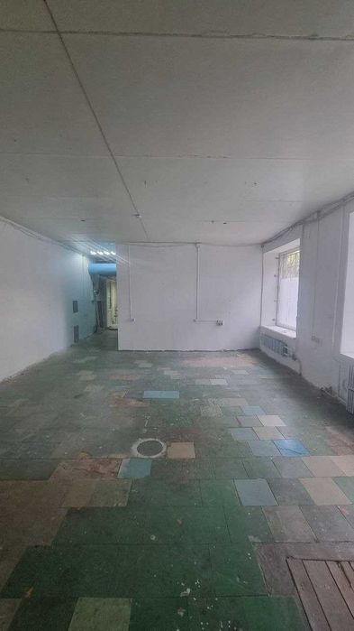 Здається в оренду приміщення на першому поверсі  50 кв.м.