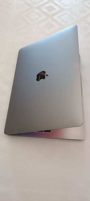 MacBook Pro 13" Retina 2017 – Excelente Estado – Bateria 72 Ciclos
