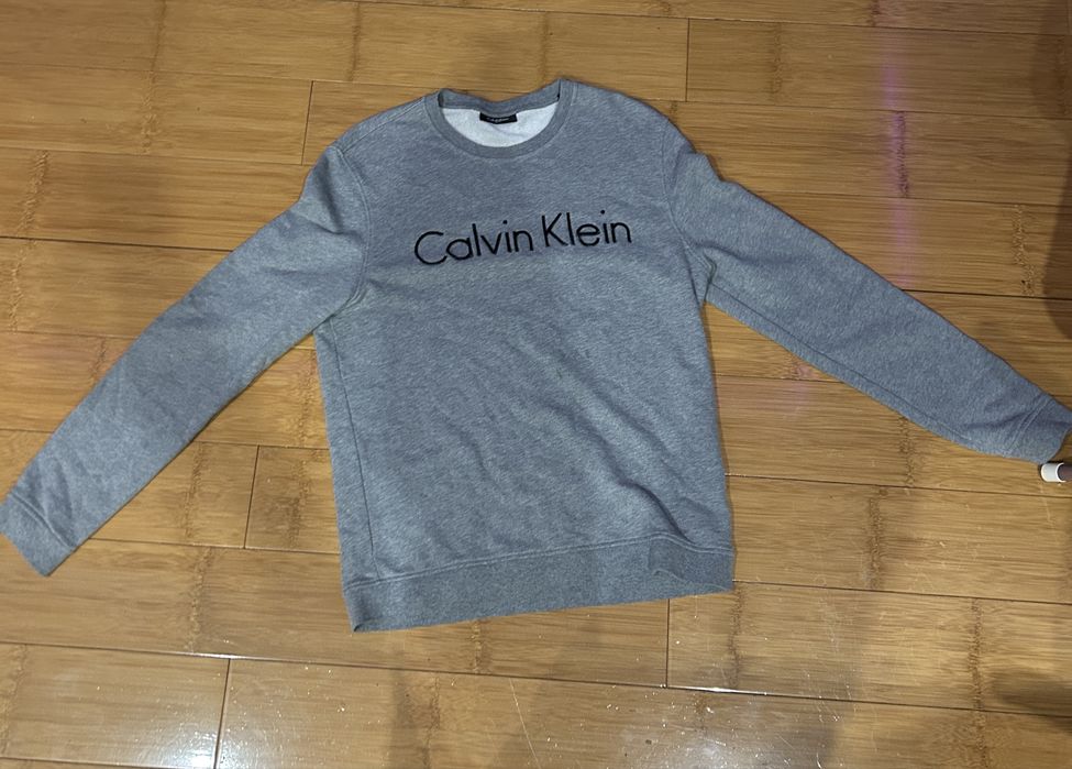 Сіра кофта Clavin Klein