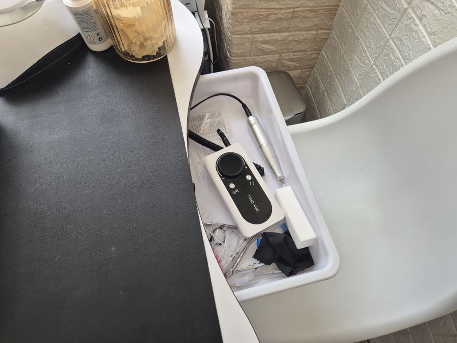 Mesa de manicure portátil