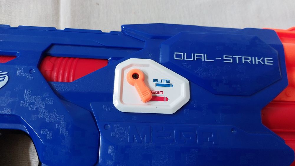 Nerf dual-strike