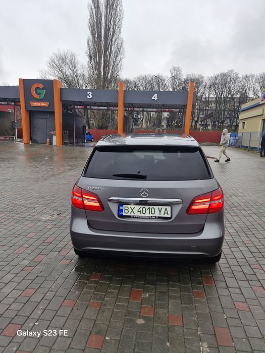 Mercedes benz  B250e