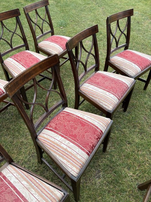 Komplet krzeseł stołowych w stylu Sheraton