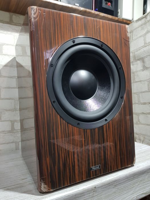 32кг! Активний сабвуфер MAGNAT Signature Sub 930A, потужність 400 Вт,