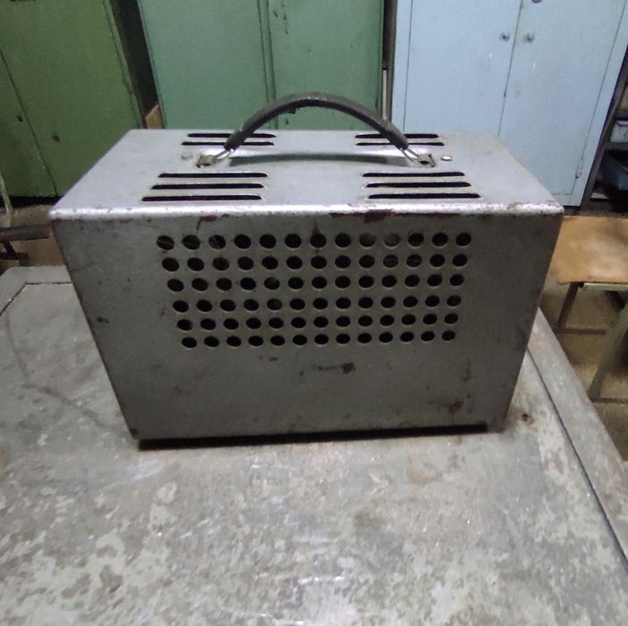 Трансформатор тероїдний , через міст постійний струм .Паяльник