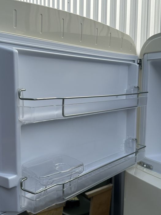 Широкий ретро холодильник Smeg FAB50PS