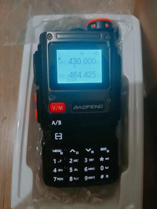 Baofeng UV-5R  УКХ  р/станція  на  144/430 mHz  5W   700 грн.