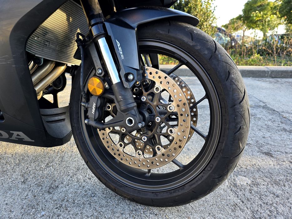 Honda CBR650R 2026/04 Nacional 1444km