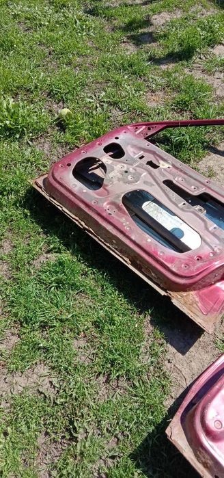 Двери правые Daewoo Nexia