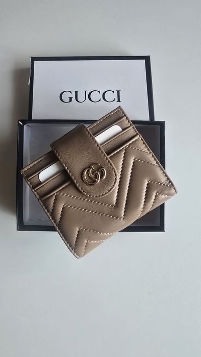 Mały portfel w pudełku skóra naturalna