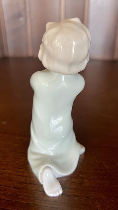 Anjo da vista alegre pintado à mão