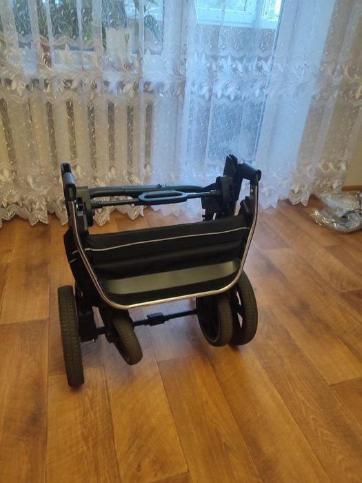 Продам коляску 2в1