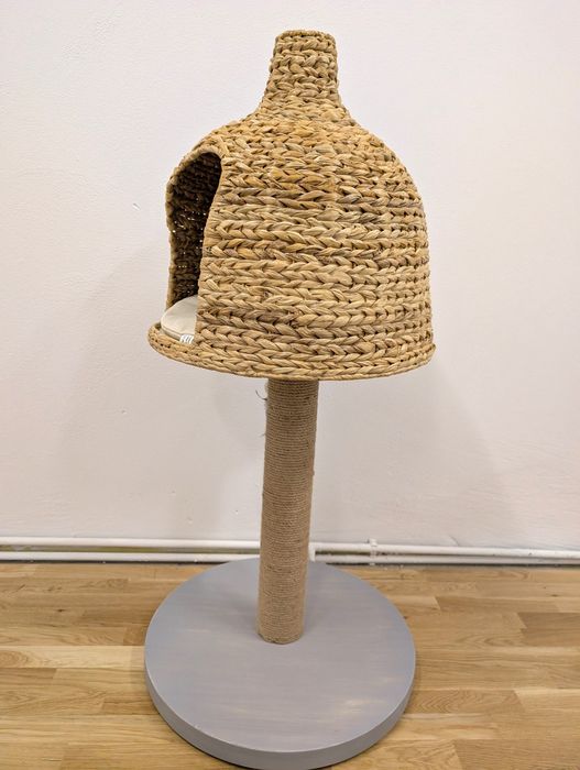 Karlie Banana Leaf Drapak dla Kota 50x50x105cm Beżowy Wiklinowy