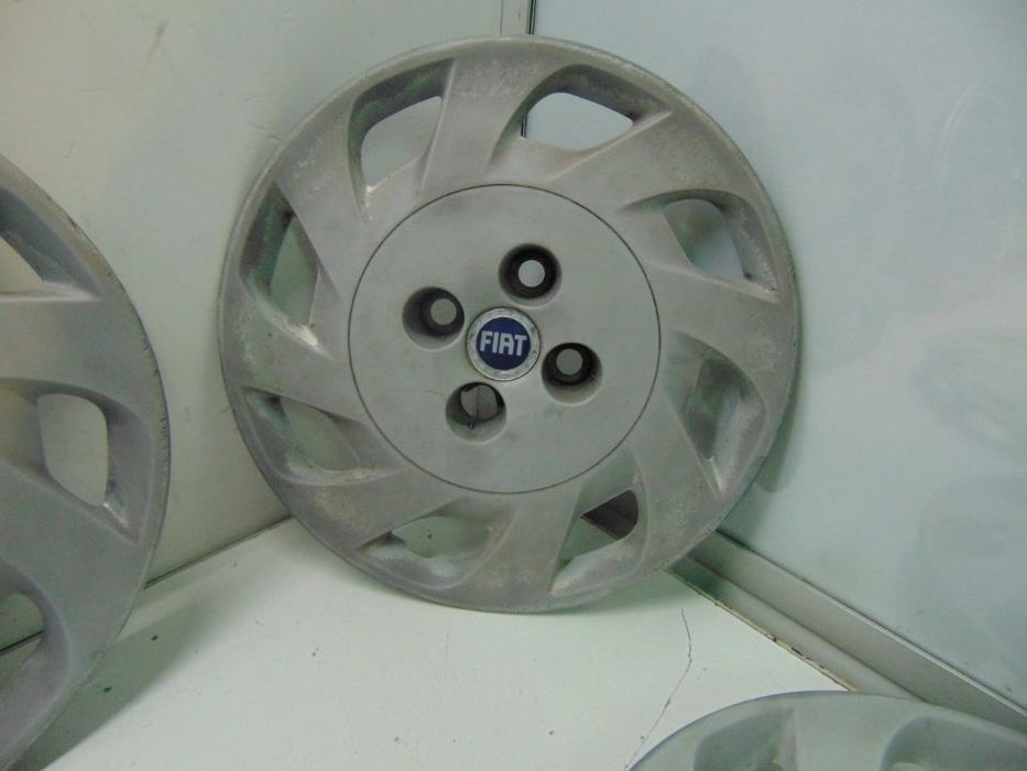 Fiat tampões de roda em 14