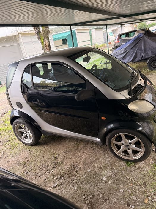 Smart fortwo 1999 – gasolina • conservado •