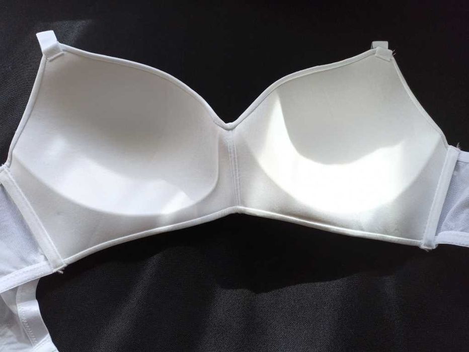 Бюстгальтер George EUR 80D  поролон без косточки белый