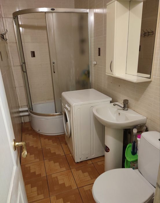 Продам в Харківській  обл, м.Балаклії 1/2 частку часного будинка