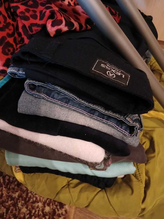 Віддам речі для дівчинки 8-11 років (тільки у Миколаєві, самовивозом)