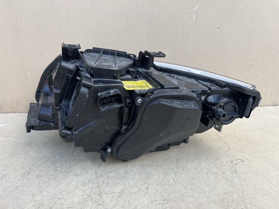 Lampa Reflektor Bi Xenon Skrętny DYNAMIC BMW 3 E92 E93 Lift LCI Europa