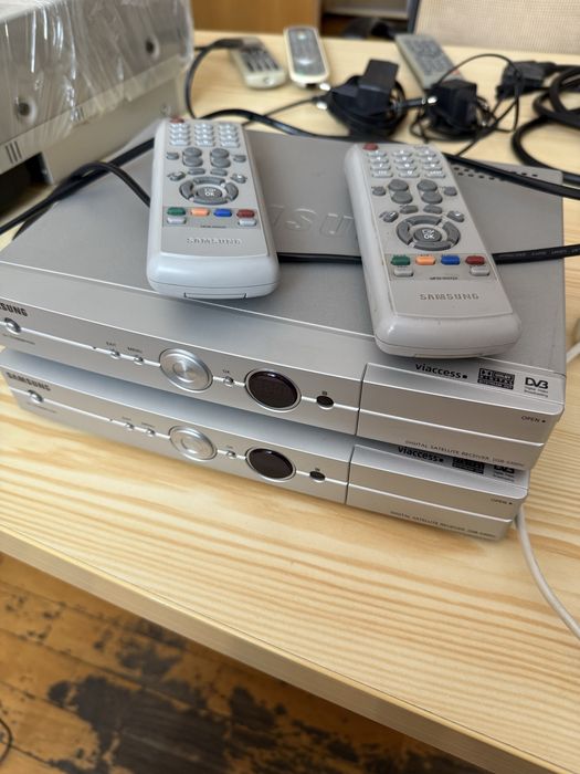Супутноковий приймач SAMSUNG DSB - S300V