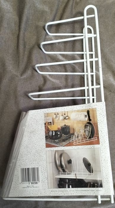 Suporte metálico para pratos ou tampas. (ver desconto no texto)