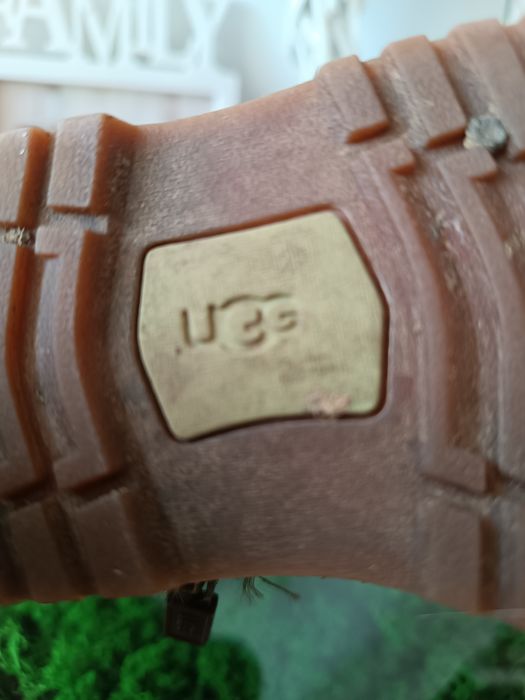 Брендові черевики UGG. Р 13.5