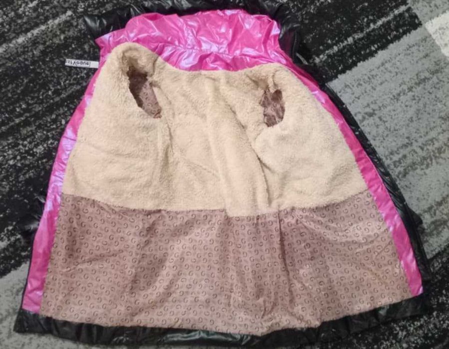 Зимове пальто дівчинці 146