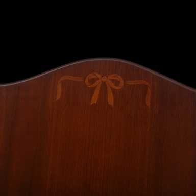 Wooden music stand, decorated, in very good condition64751667767555121
