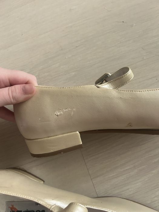 Туфлі жіночі білі