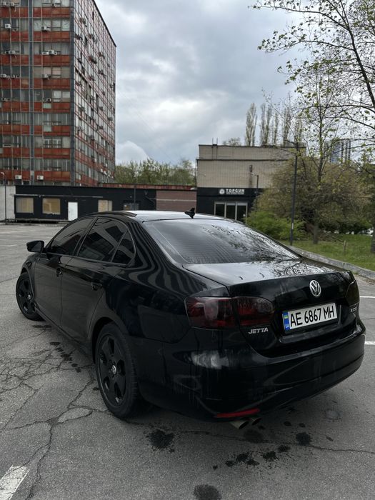 Volkwagen Jetta 2.5 газ