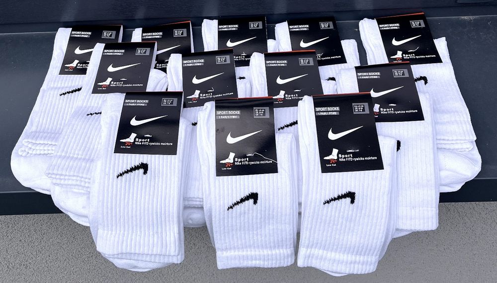 Skarpetki Nike 41-44, 12 par