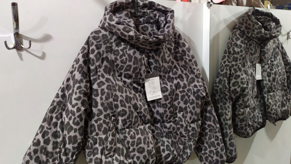 Куртка жіноча р.M,XL, 2XL