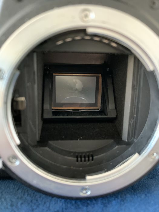 Nikon D3100 em ótimo estado