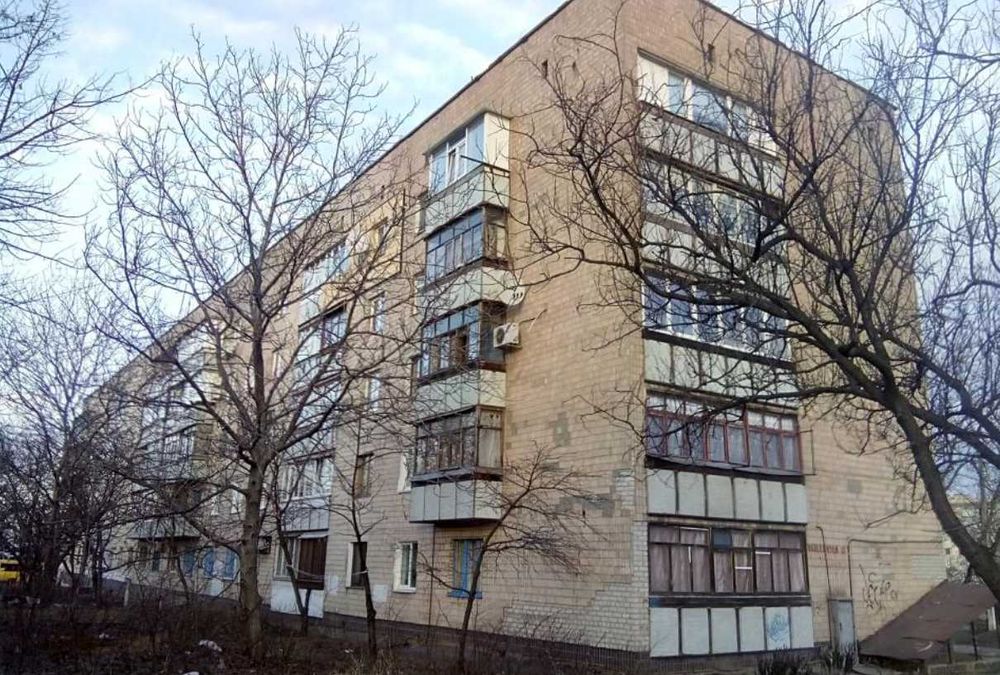 приміщення 91м² 1й поверх 2 входи вул. Електрична, буд. 10 Терміново!