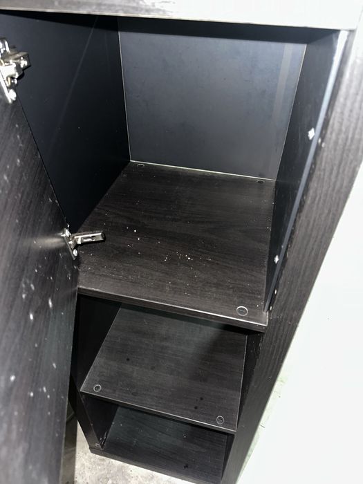 Estante IKEA preta – Em bom estado