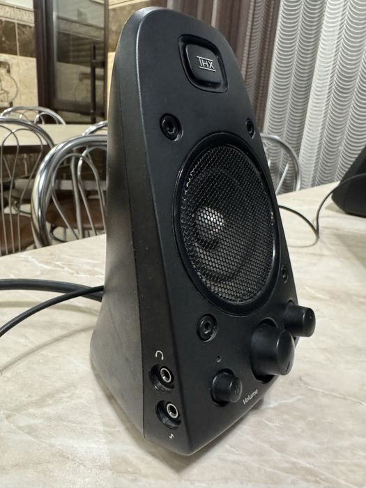 Продам мультимедийную акустику Logitech Z623