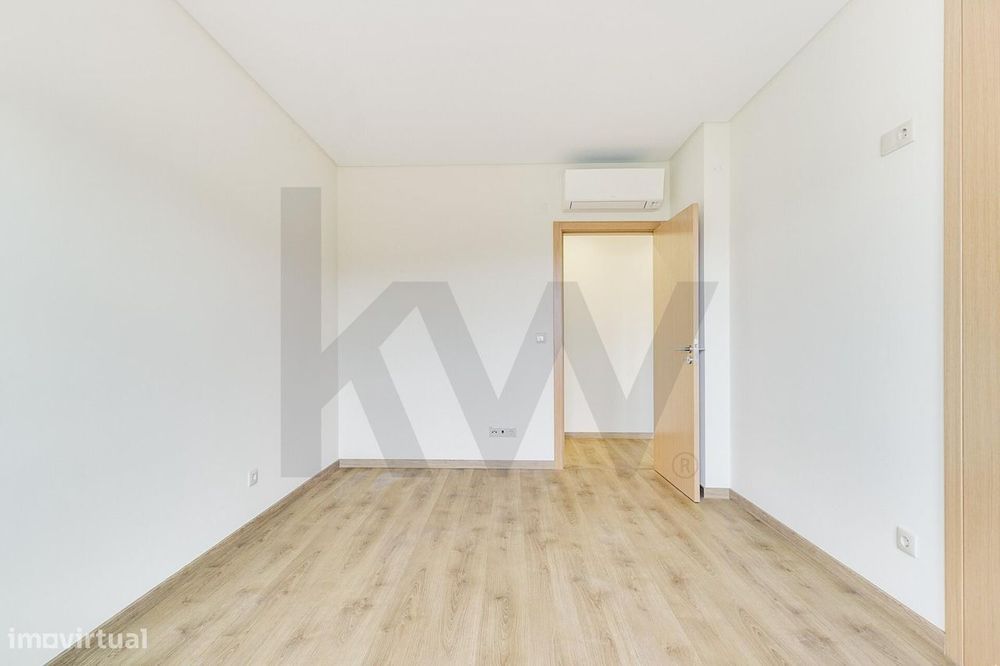 Apartamento T3 Novo nas Laranjeiras em Lisboa | Premium, Metro e Acess
