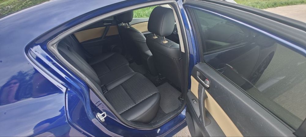 Продаж Mazda 3 2012