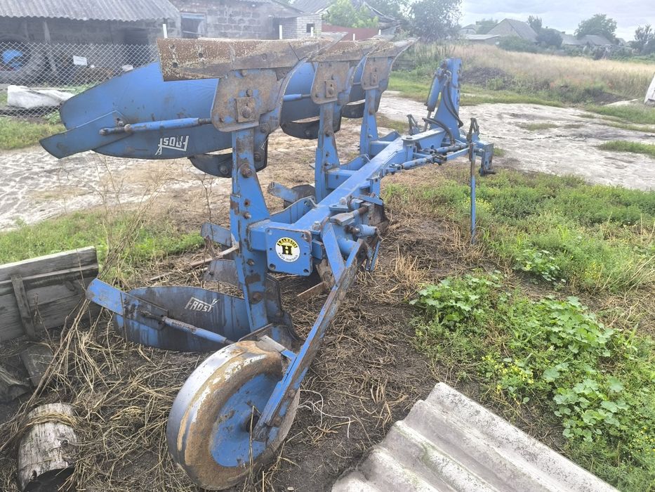 Продам плуг оборотний