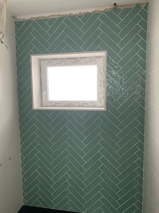 Serviços de alvenaria, ladrilho, pladur, pinturas entre outros