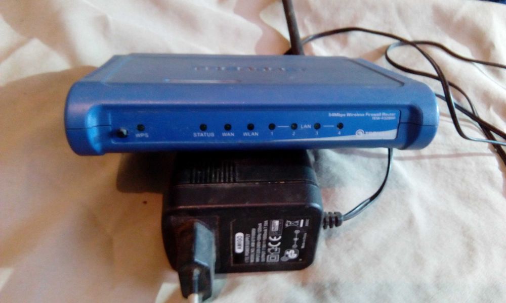 Роутер, маршрутизатор.