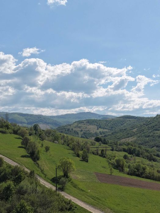 ДІЛЯНКА З ПАНОРАМОЮ НА КАРПАТИ