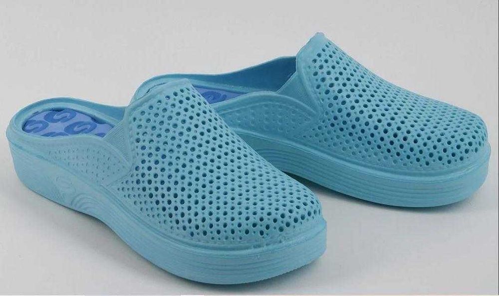 Шльопанці жіночі