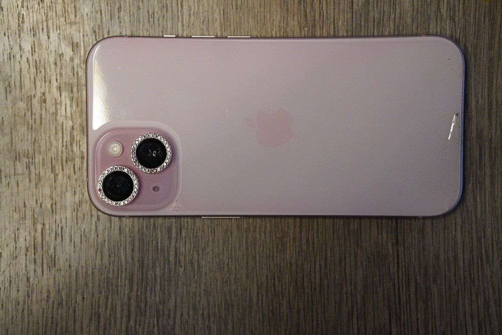 iPhone 15   256gb