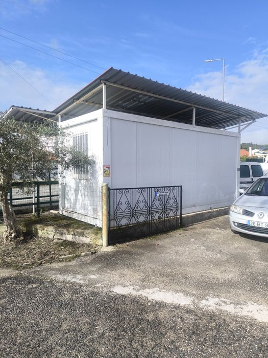 Vendo contentor de 6 metros por 2.5m   6x2.5m