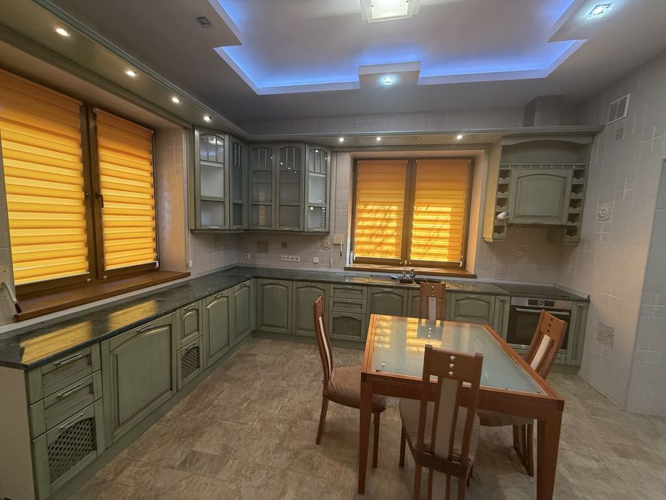 Продам 2-х эт дом на Некрасова с выходом в лес