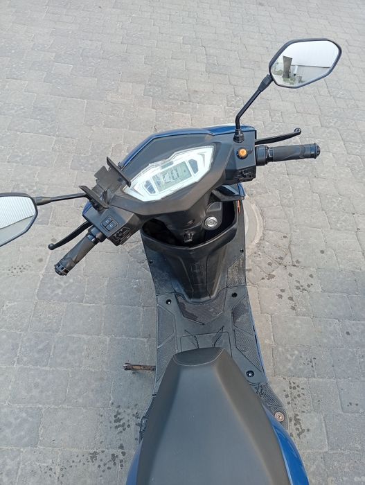 Продам скутер без акб