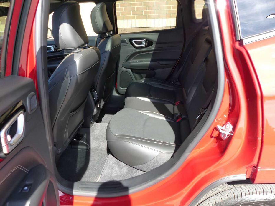 Jeep Compass      2023