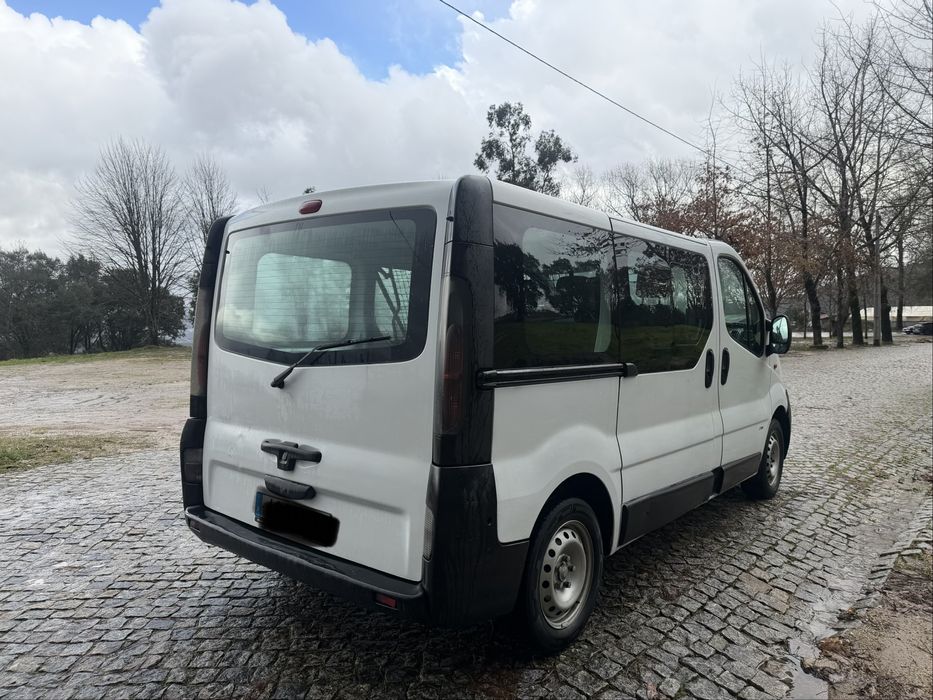 Opel Vivaro 1.9CDTI 6Lugares